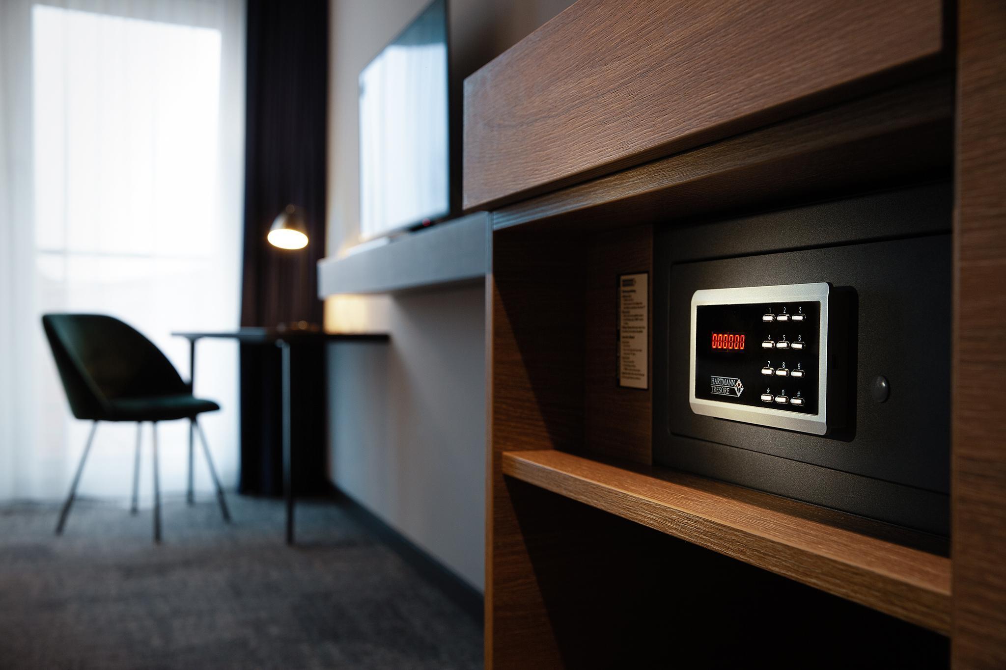 Hotel Center East Prenzlauer Berg, An Ihg 4*